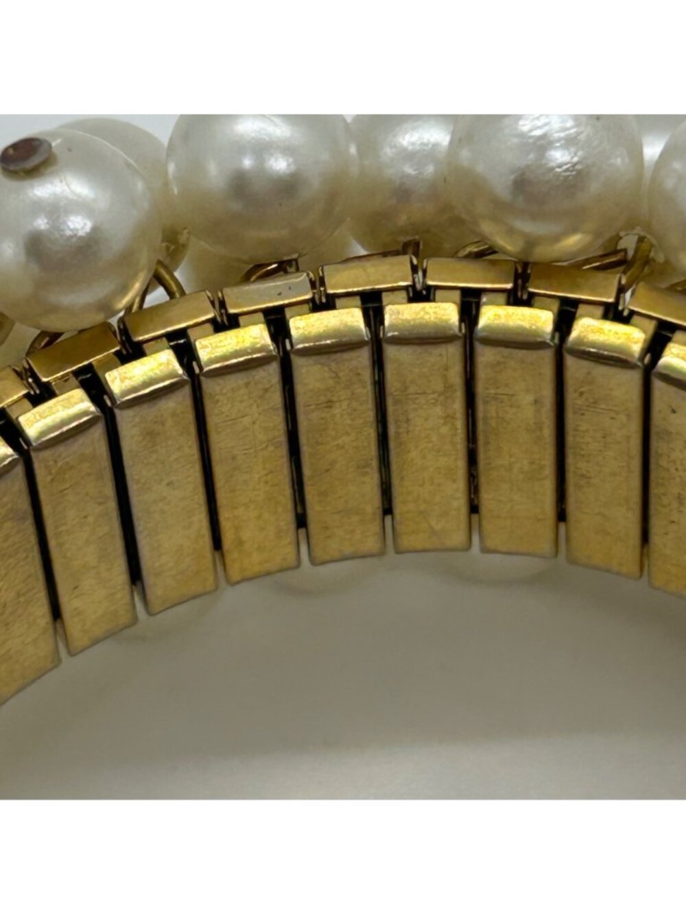 Vintage Faux Pearl Cha-Cha Stretch Bracelet With Gold-Toned Expansion Design - Picture 4 of 10